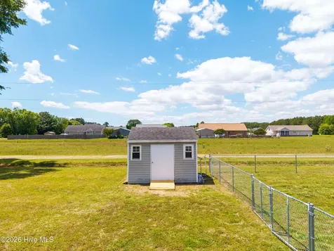 100 W Adelaide Court Elizabeth City NC 27909