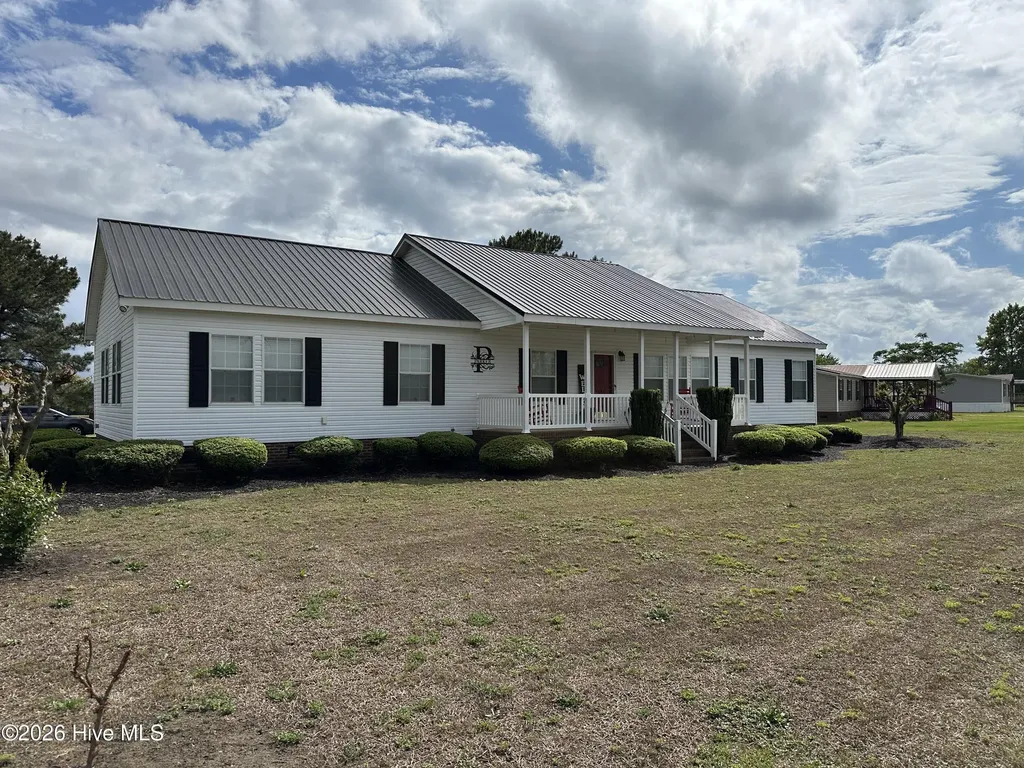1198 Kenan Weeks Road Newton Grove NC 28366