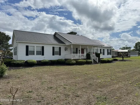 1198 Kenan Weeks Road Newton Grove NC 28366