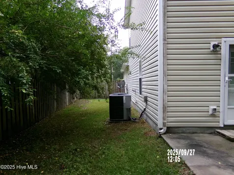624 Walnut Drive Jacksonville NC 28540