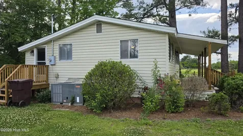 3748 Walter Todd Road Clarendon NC 28432