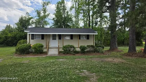 3748 Walter Todd Road Clarendon NC 28432