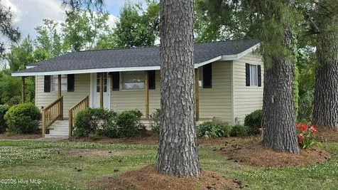 3748 Walter Todd Road Clarendon NC 28432
