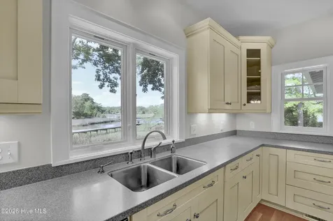 1469 Royal Tern Drive Hampstead NC 28443