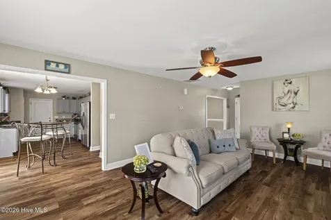 208 Gelynda Court Holly Ridge NC 28445