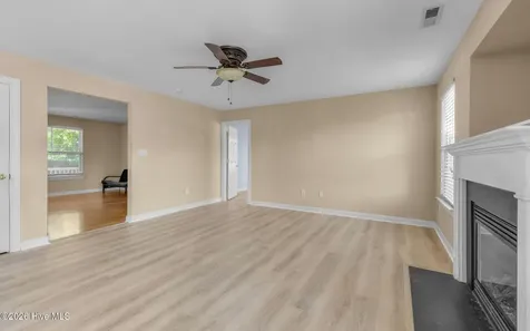 2113 Eleuthera Way Elizabeth City NC 27909
