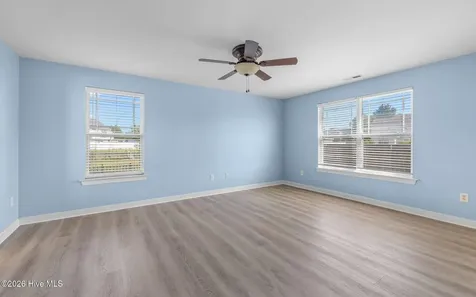 2113 Eleuthera Way Elizabeth City NC 27909