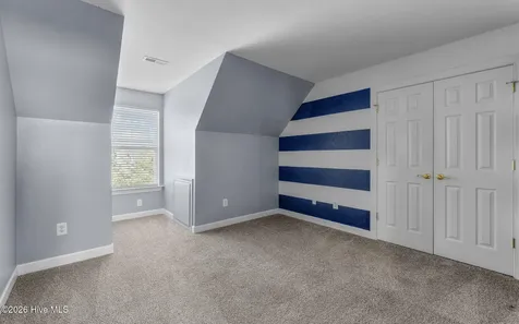 2113 Eleuthera Way Elizabeth City NC 27909