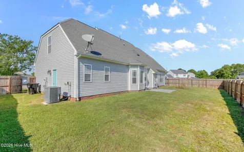 2113 Eleuthera Way Elizabeth City NC 27909