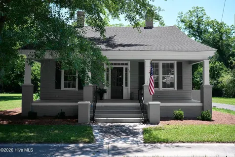 319 W Grubb Street Hertford NC 27944