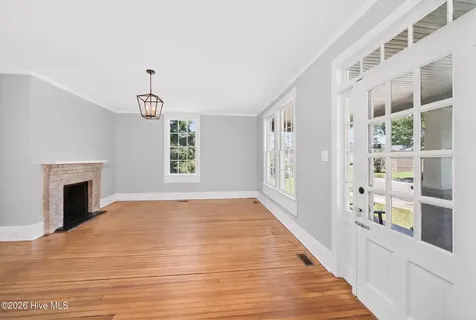 319 W Grubb Street Hertford NC 27944