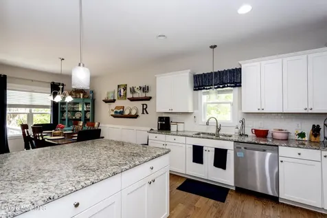 213 Creek View Circle Sneads Ferry NC 28460
