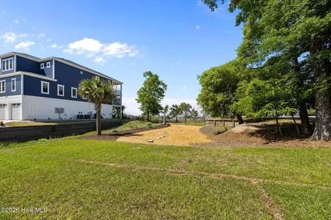 10508 Coast Guard Road Emerald Isle NC 28594