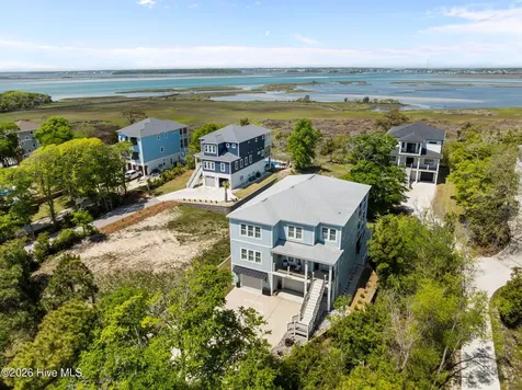 10508 Coast Guard Road Emerald Isle NC 28594