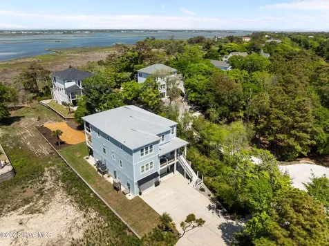 10508 Coast Guard Road Emerald Isle NC 28594