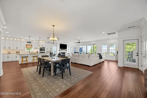 10508 Coast Guard Road Emerald Isle NC 28594