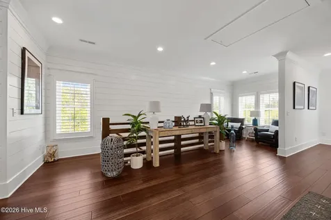 10508 Coast Guard Road Emerald Isle NC 28594