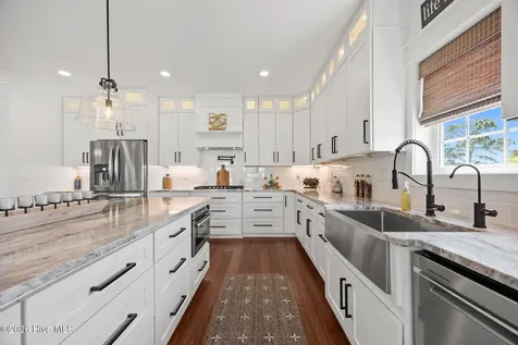 10508 Coast Guard Road Emerald Isle NC 28594
