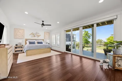 10508 Coast Guard Road Emerald Isle NC 28594