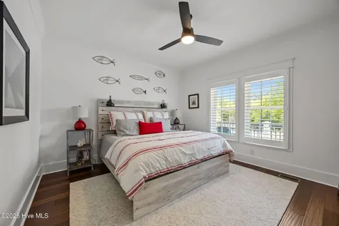 10508 Coast Guard Road Emerald Isle NC 28594