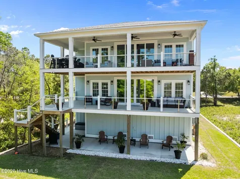 10508 Coast Guard Road Emerald Isle NC 28594