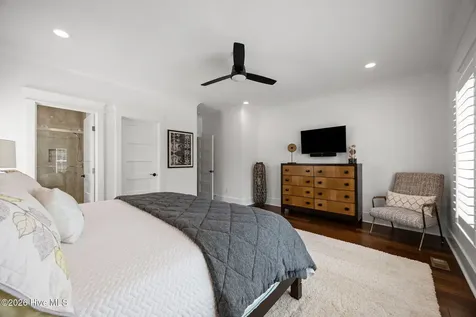 10508 Coast Guard Road Emerald Isle NC 28594