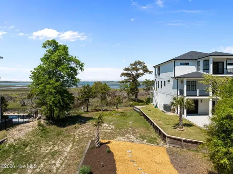 10508 Coast Guard Road Emerald Isle NC 28594