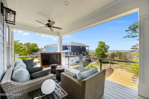 10508 Coast Guard Road Emerald Isle NC 28594