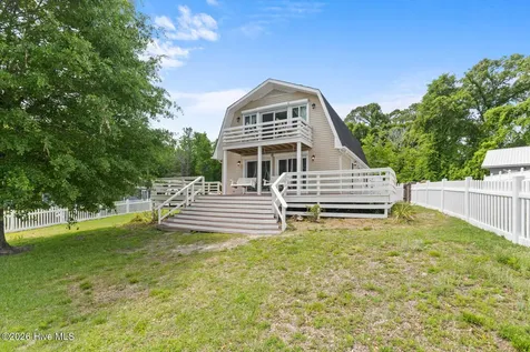 524 Odum Drive Hubert NC 28539
