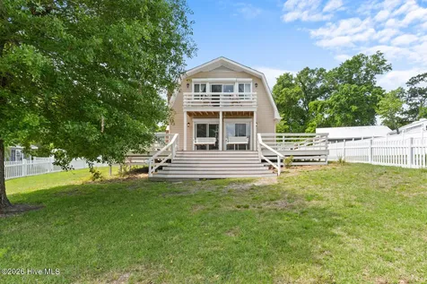 524 Odum Drive Hubert NC 28539
