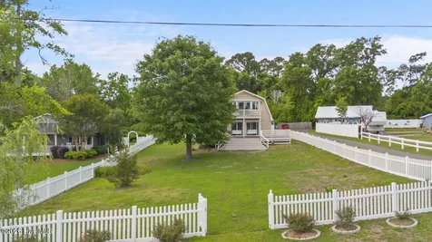 524 Odum Drive Hubert NC 28539