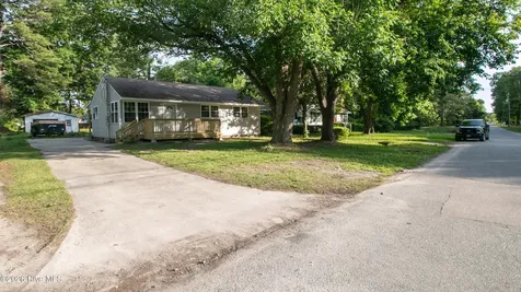6757 Pitt Street Grifton NC 28530