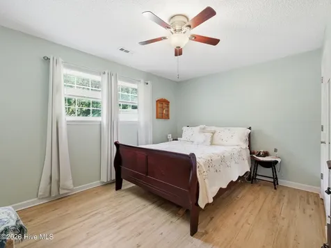 712 Conifer Circle Jacksonville NC 28540