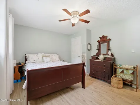 712 Conifer Circle Jacksonville NC 28540