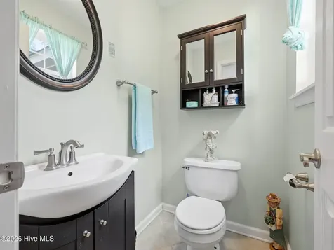 712 Conifer Circle Jacksonville NC 28540