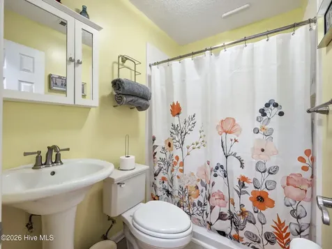 712 Conifer Circle Jacksonville NC 28540