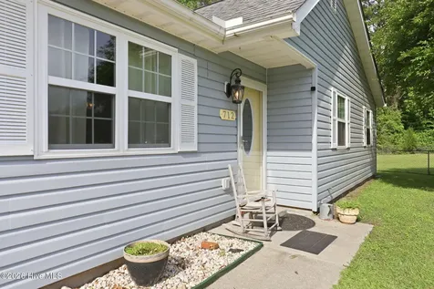 712 Conifer Circle Jacksonville NC 28540