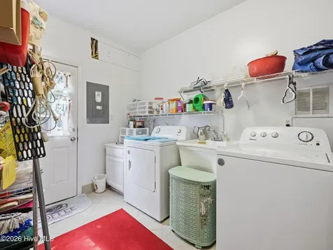712 Conifer Circle Jacksonville NC 28540