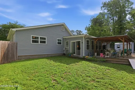 712 Conifer Circle Jacksonville NC 28540