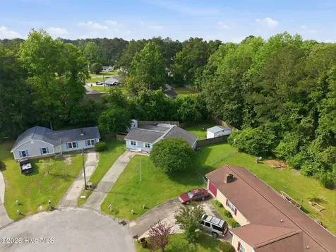 712 Conifer Circle Jacksonville NC 28540