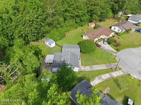 712 Conifer Circle Jacksonville NC 28540