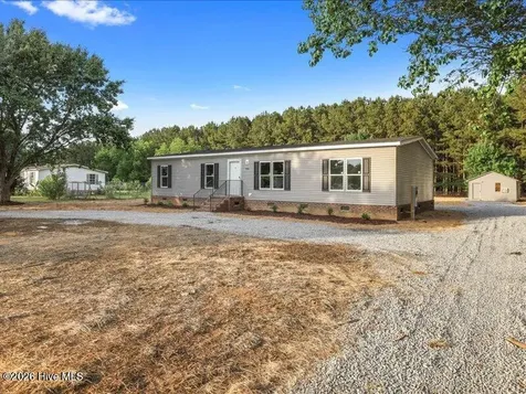 5737 Lloyd Road Lucama NC 27851