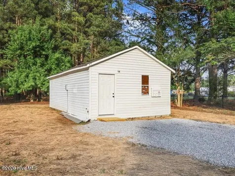 5737 Lloyd Road Lucama NC 27851