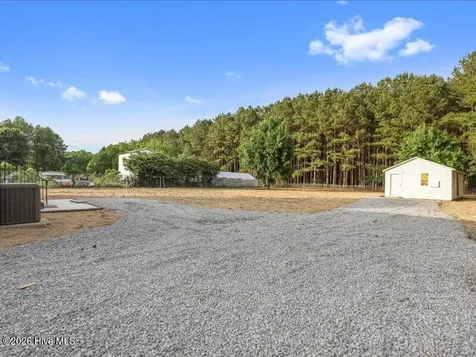 5737 Lloyd Road Lucama NC 27851