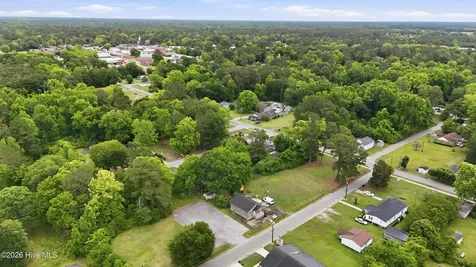 100 Queen Street Tabor City NC 28463