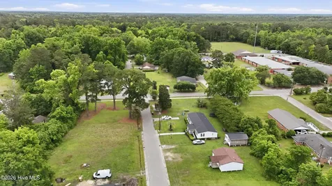100 Queen Street Tabor City NC 28463