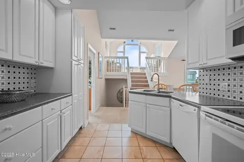 103 N Permuda Wynd Drive North Topsail Beach NC 28460