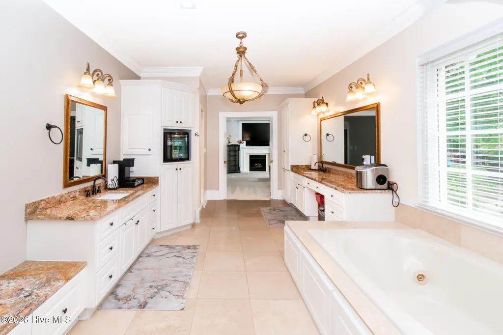 4135 Hammonds Ferry Evans GA 30809
