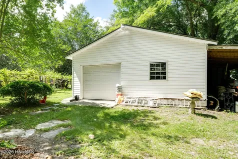 218 N Duplin Street Wallace NC 28466