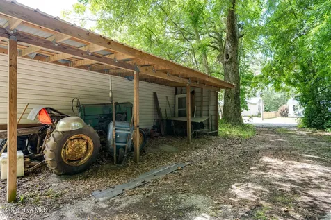 218 N Duplin Street Wallace NC 28466